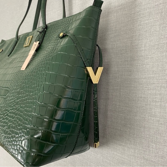 Victoria's Secret Carryall Tote Bag in Green Crocodile - Picture 3 of 10